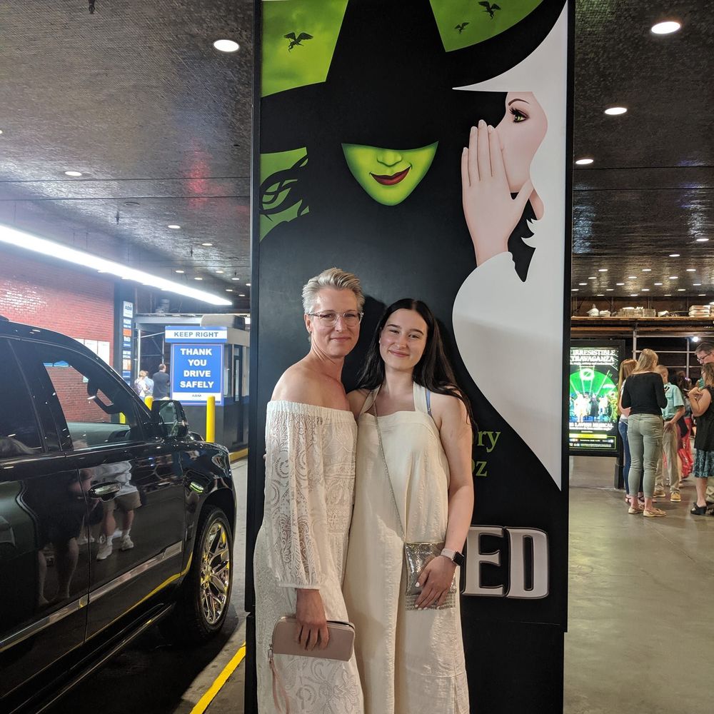 Meet your Posher, Brenda